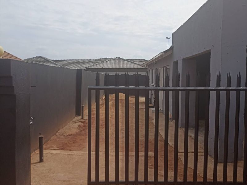 Apartment To Rent in Vosloorus - Photo 9