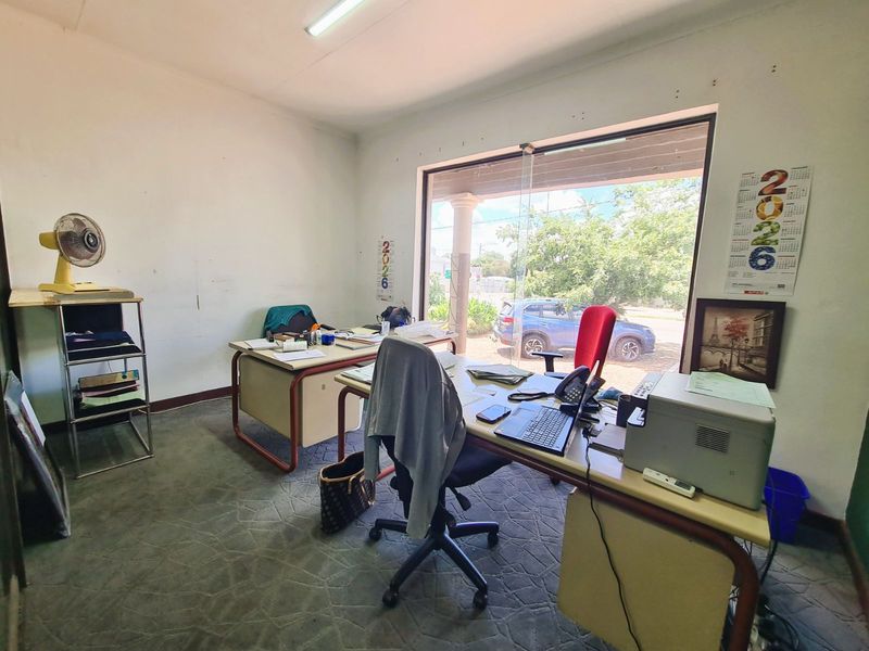 Office For Sale in Lyttelton Manor - Photo 3