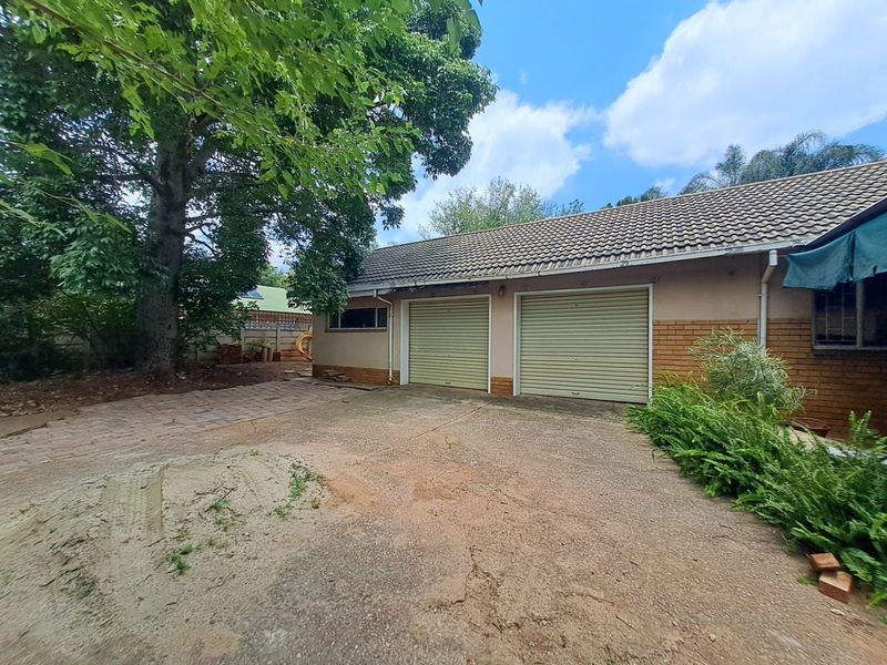 House For Sale in Faerie Glen - Photo 6