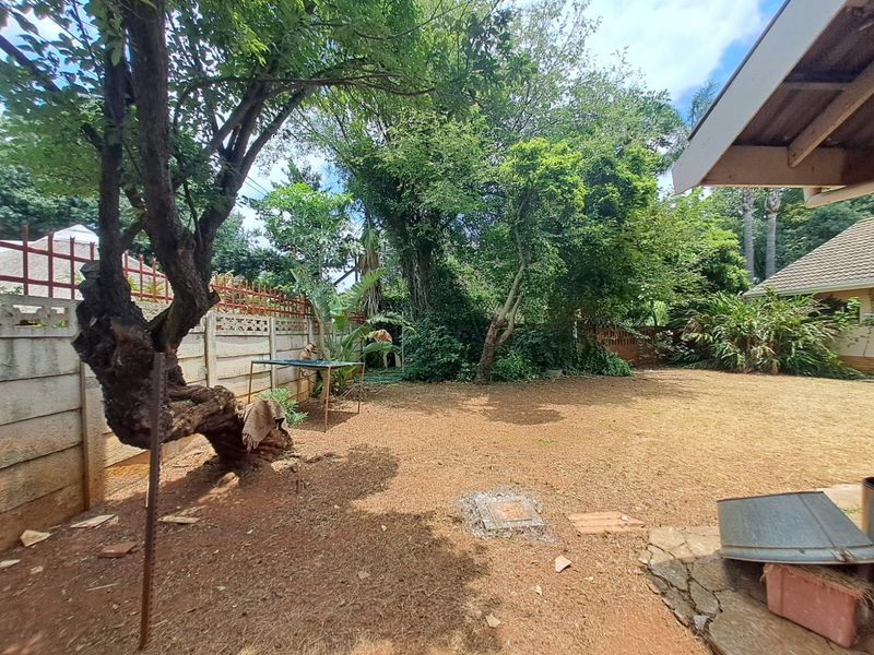 House For Sale in Faerie Glen - Photo 4