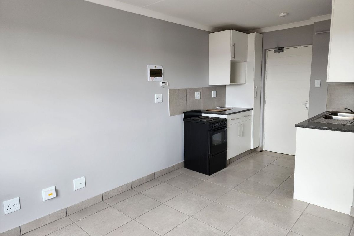 Apartment For Sale in Riverside View - Photo 3