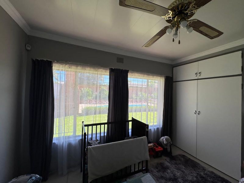 House For Sale in Barkly West Central - Photo 8