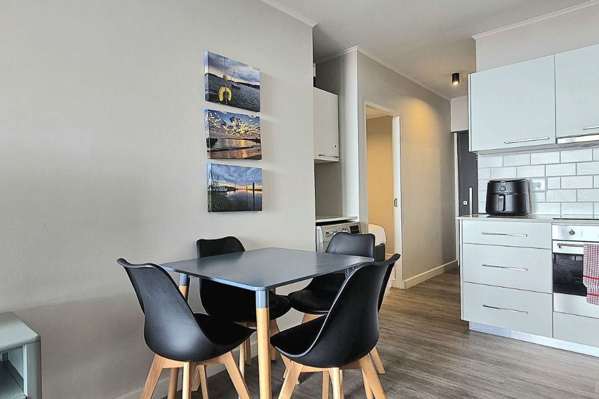 Apartment For Sale in Mossel Bay Central - Photo 3