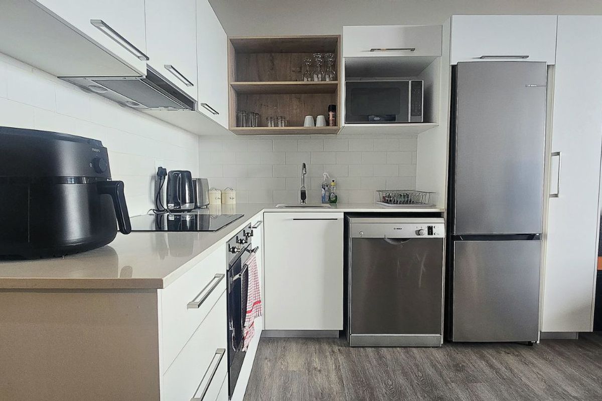 Apartment For Sale in Mossel Bay Central - Photo 2