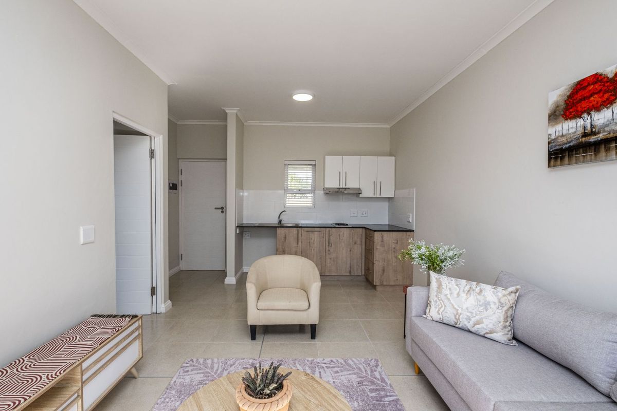 Apartment For Sale in Bellair - Photo 2