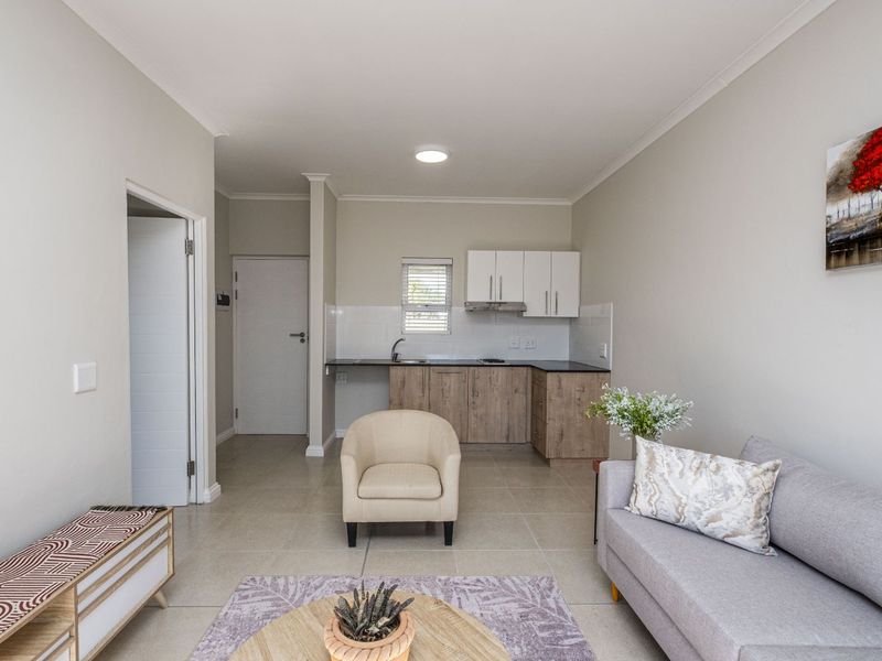 Apartment For Sale in Bellair - Photo 2