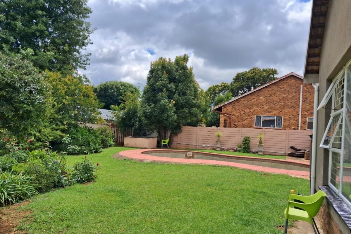 House For Sale in Norkem Park - Photo 5