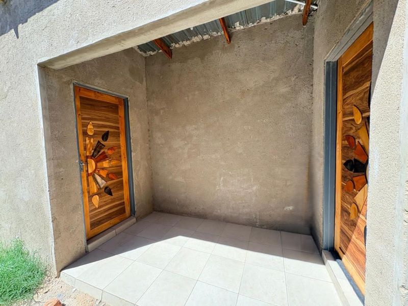 House For Sale in Roodepan - Photo 10