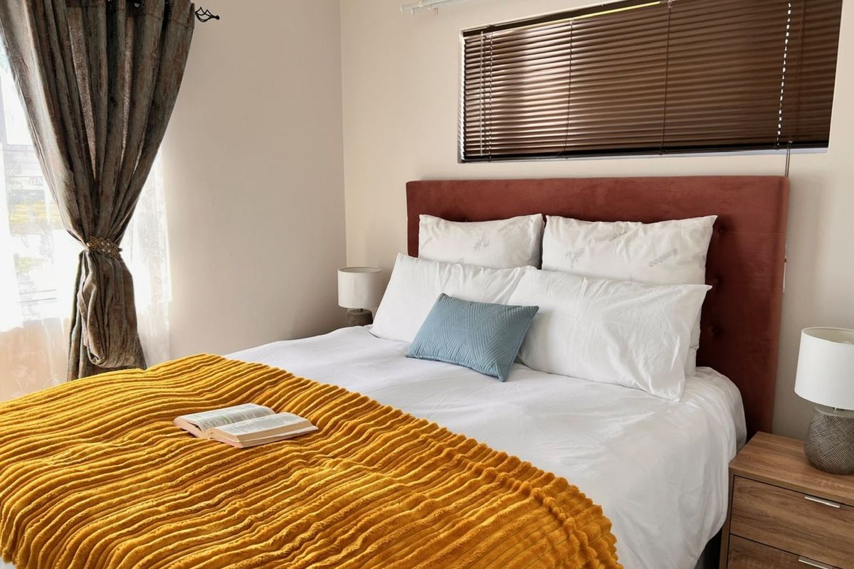 House For Sale in Stratford Green - Photo 4