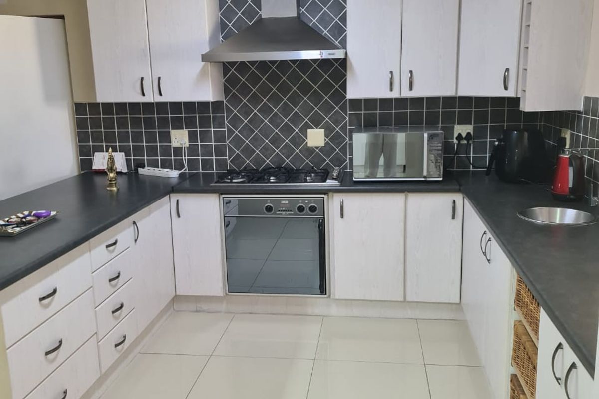 House For Sale in Winterhoek Park - Photo 2