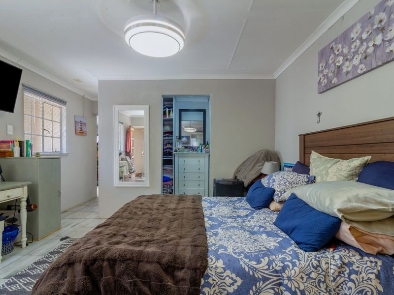 House For Sale in Sundowner - Photo 9