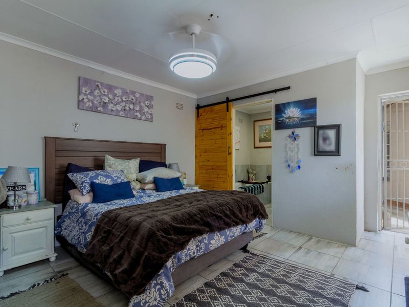 House For Sale in Sundowner - Photo 8