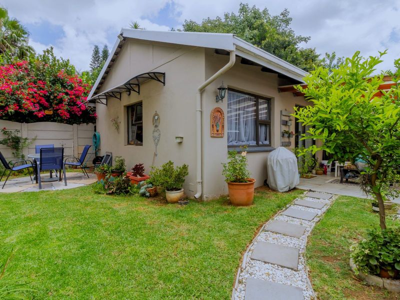 House For Sale in Sundowner - Photo 3