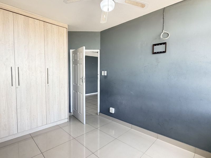 Apartment For Sale in North Beach - Photo 10