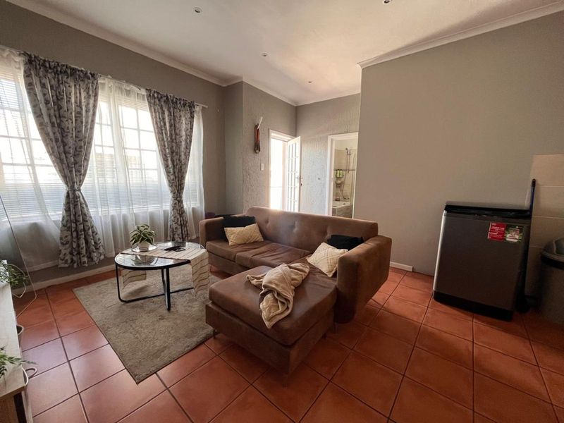 Townhouse For Sale in St Georges Park - Photo 4