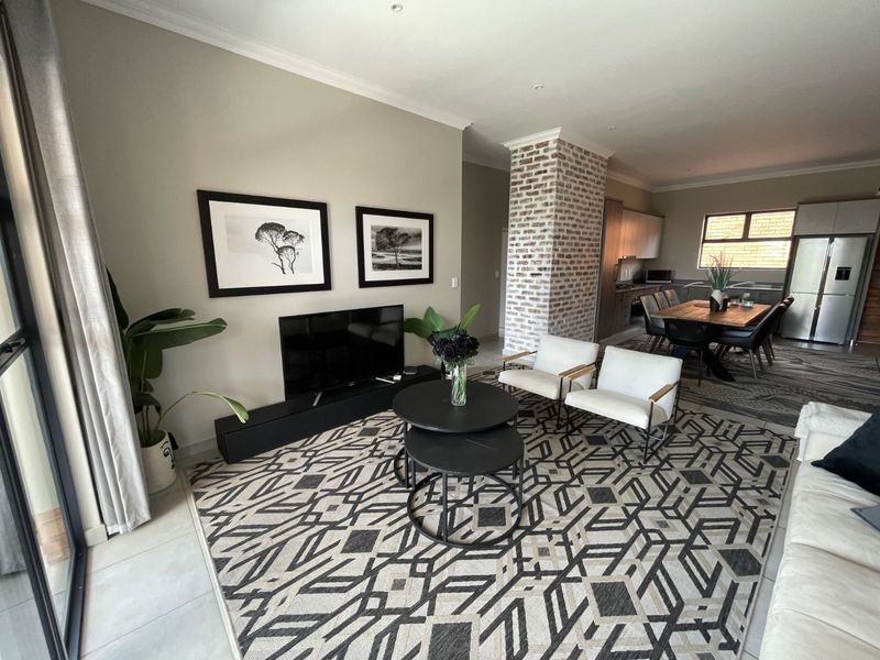 Townhouse For Sale in Silver Lakes - Photo 6