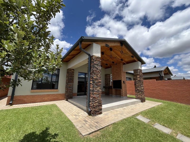 Townhouse For Sale in Silver Lakes - Photo 2