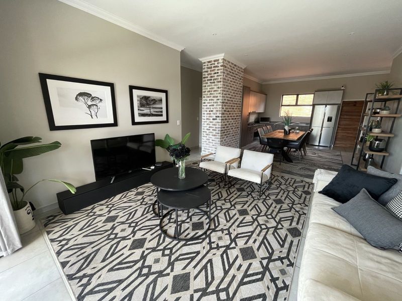 Townhouse For Sale in Silver Lakes - Photo 5