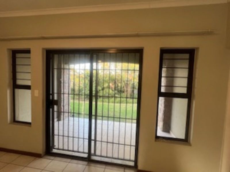 Apartment For Sale in Broadacres - Photo 10