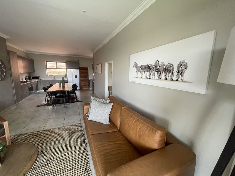 Townhouse For Sale in Silver Lakes - Photo 7