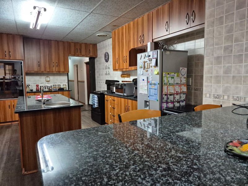 House For Sale in Kuruman Central - Photo 2