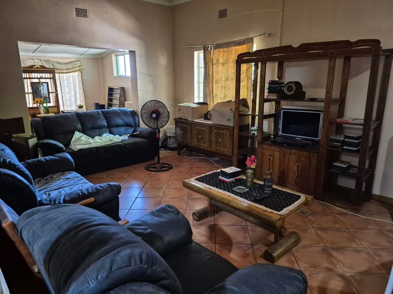 House For Sale in Kuruman Central - Photo 2