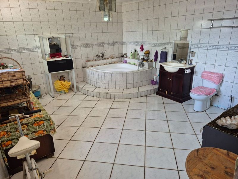 House For Sale in Kuruman Central - Photo 4