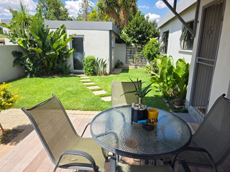 House For Sale in Rhodesdene - Photo 4