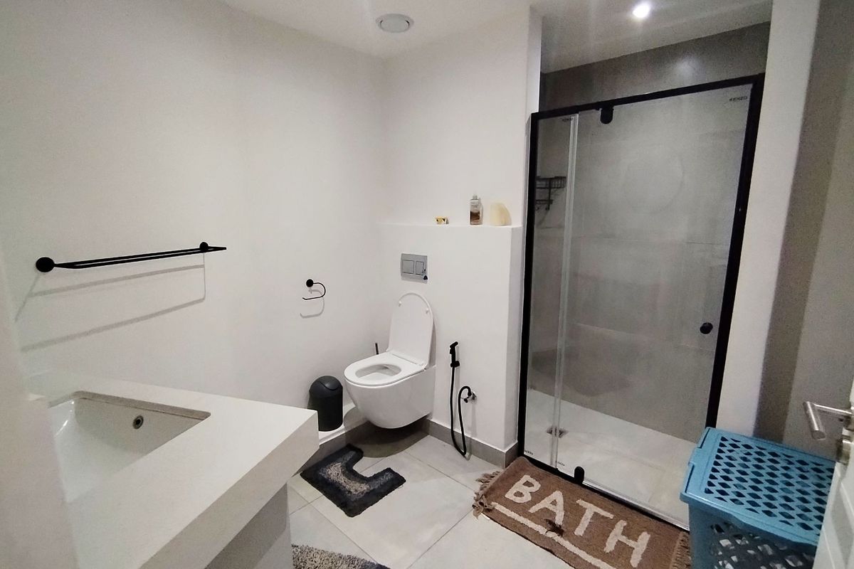 Apartment For Sale in Claremont - Photo 5