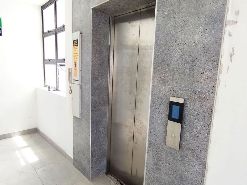 Apartment For Sale in Claremont - Photo 9