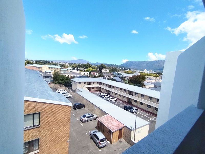 Apartment For Sale in Claremont - Photo 10