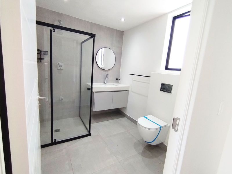 Apartment For Sale in Claremont - Photo 4