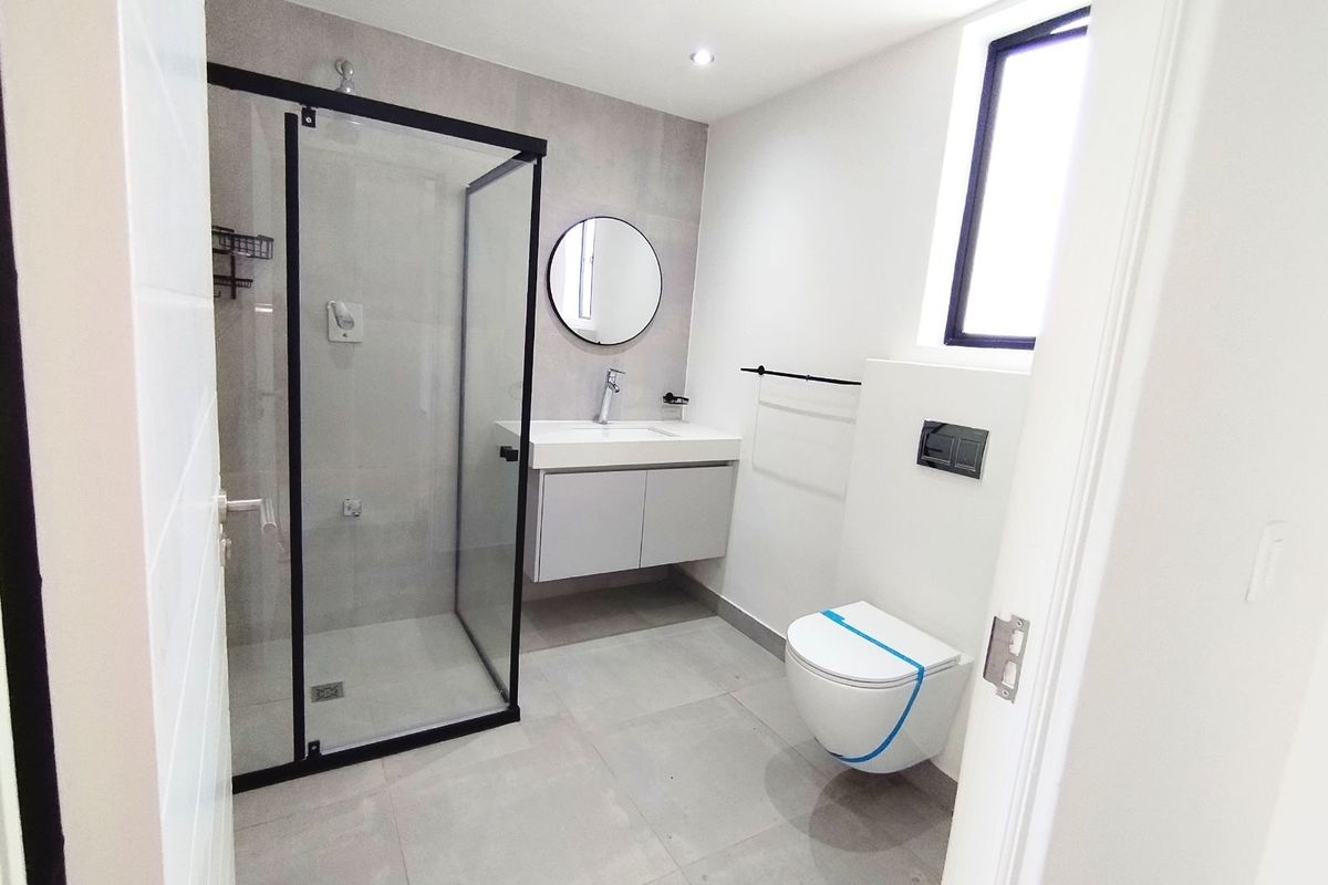 Apartment For Sale in Claremont - Photo 4