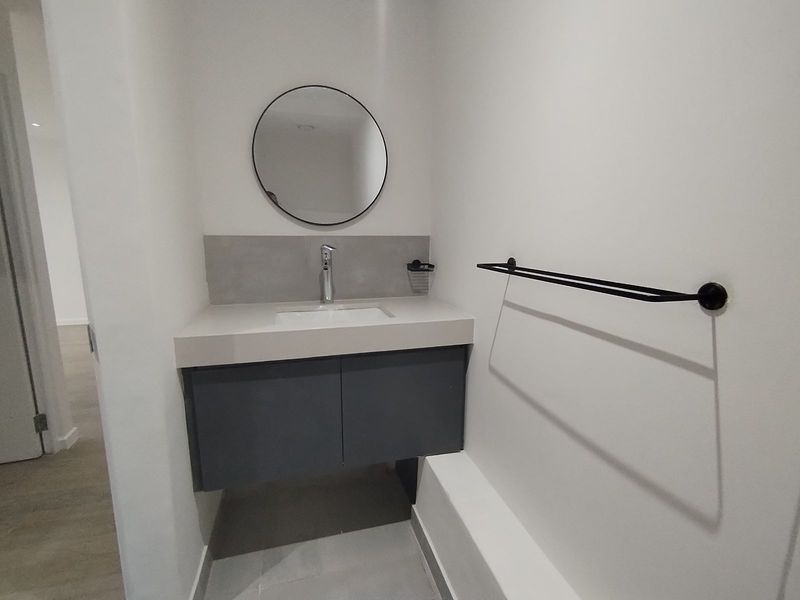 Apartment For Sale in Claremont - Photo 6