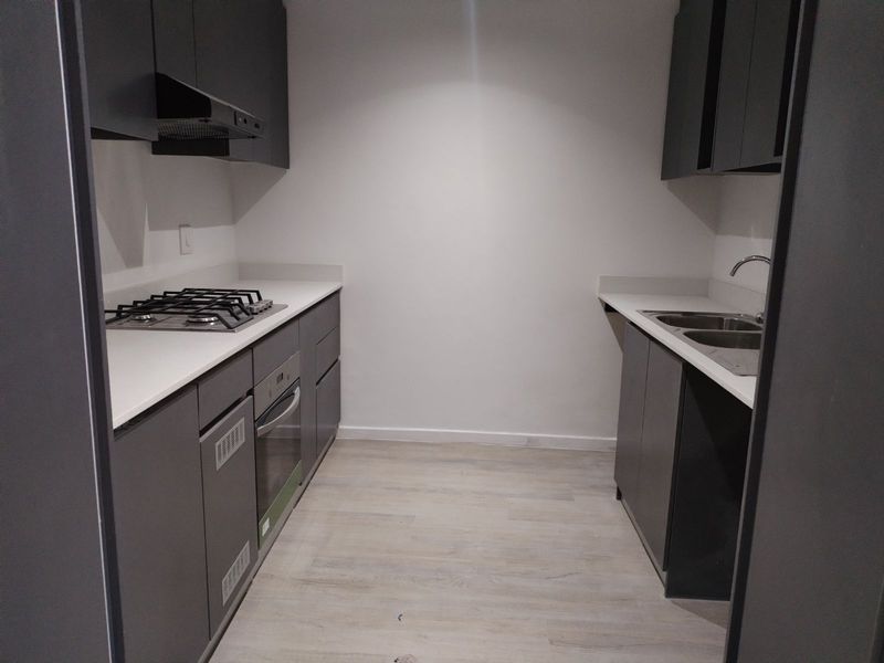 Apartment For Sale in Claremont - Photo 5