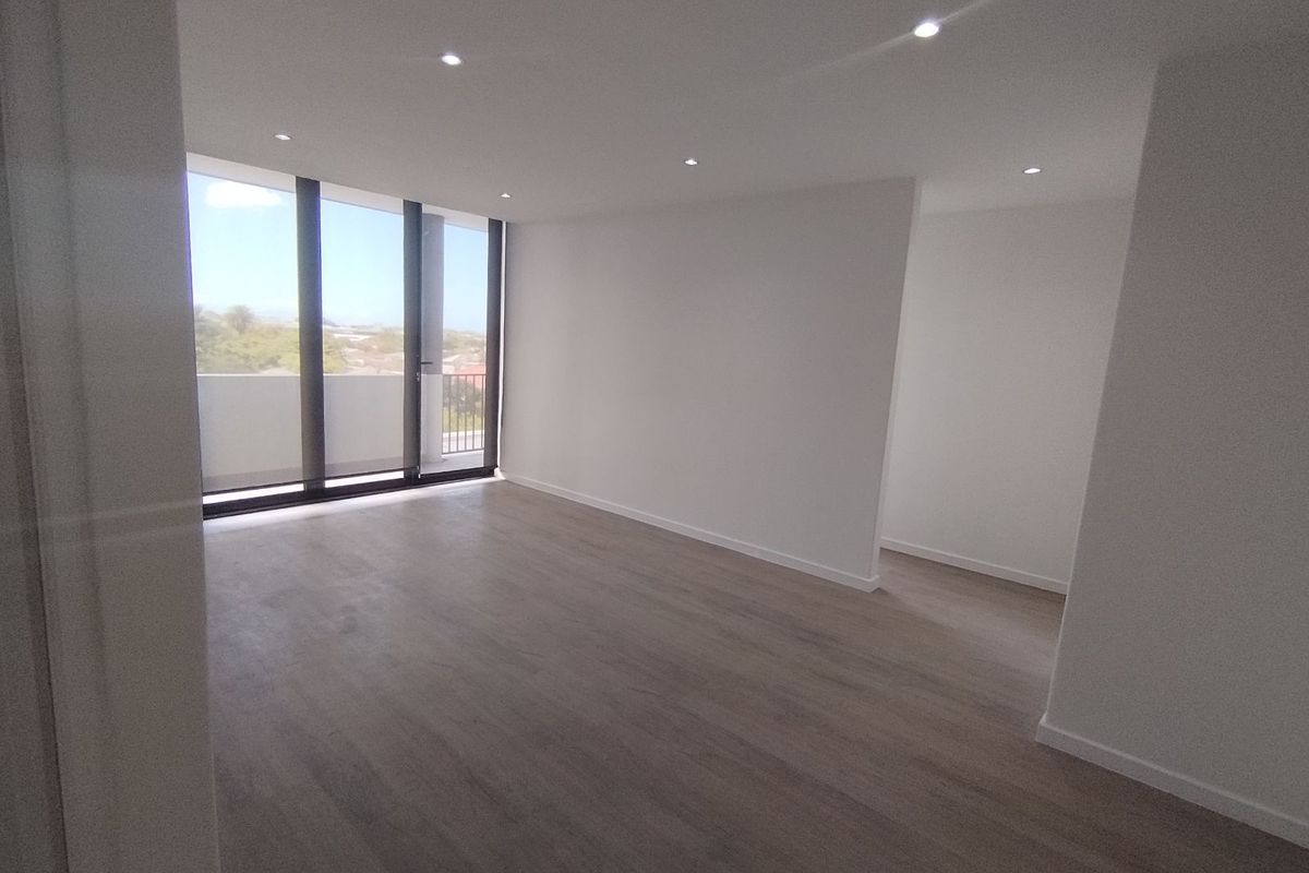 Apartment For Sale in Claremont - Photo 3