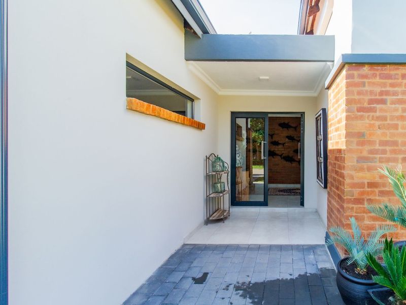 House For Sale in Meerhof - Photo 3