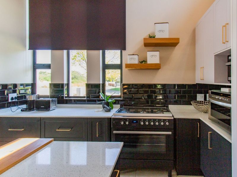 House For Sale in Meerhof - Photo 6