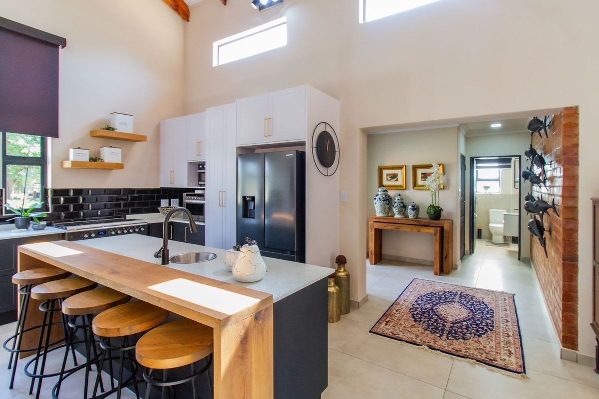 House For Sale in Meerhof - Photo 5