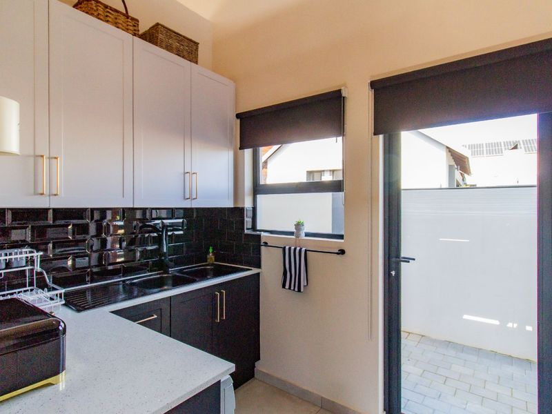 House For Sale in Meerhof - Photo 9