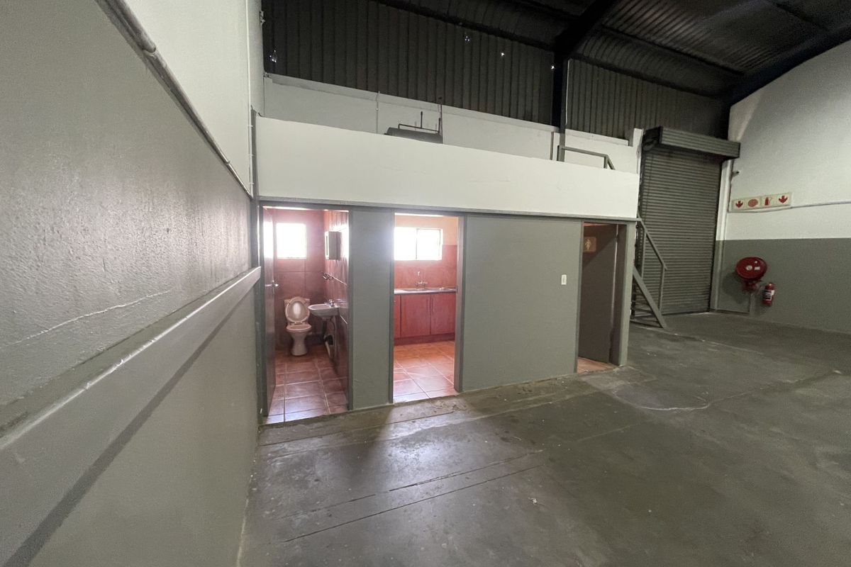 Industrial To Rent in Silverton - Photo 4