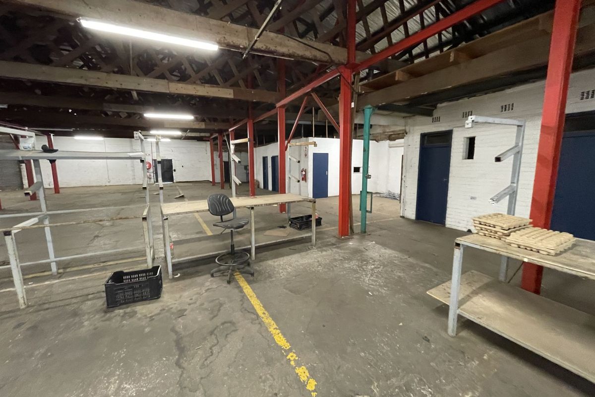 Industrial To Rent in Clayville East - Photo 2