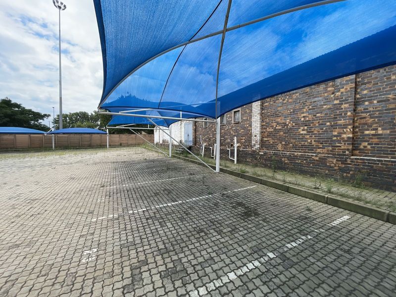 Industrial To Rent in Clayville East - Photo 4