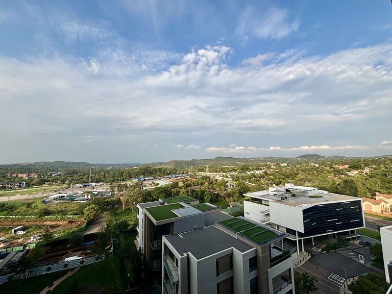 Apartment For Sale in Menlyn - Photo 2