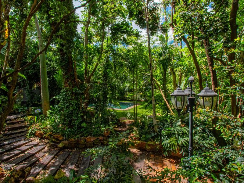 Guest House For Sale in Muckleneuk - Photo 3