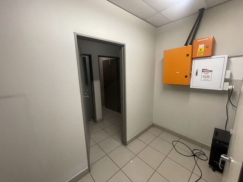 Industrial To Rent in Silverton - Photo 7