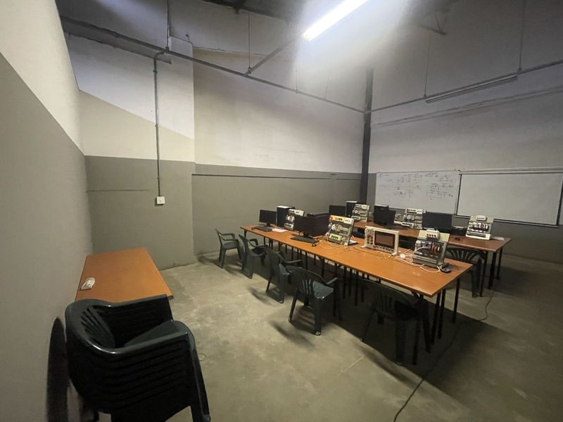 Industrial To Rent in Silverton - Photo 4