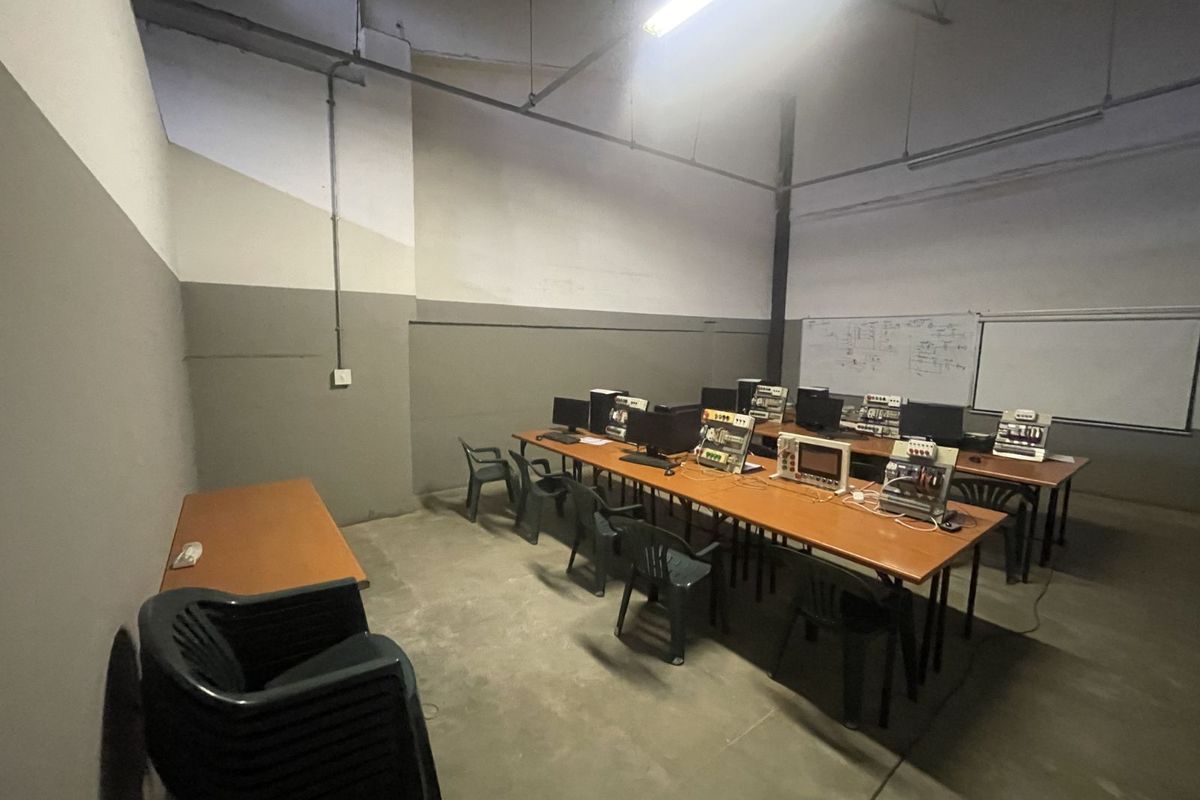 Industrial To Rent in Silverton - Photo 4