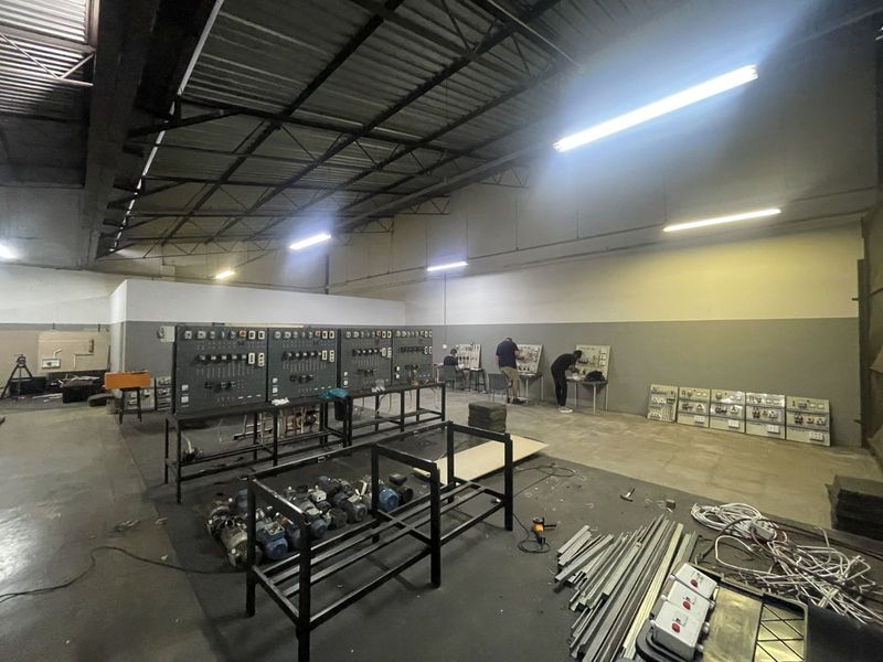 Industrial To Rent in Silverton - Photo 5
