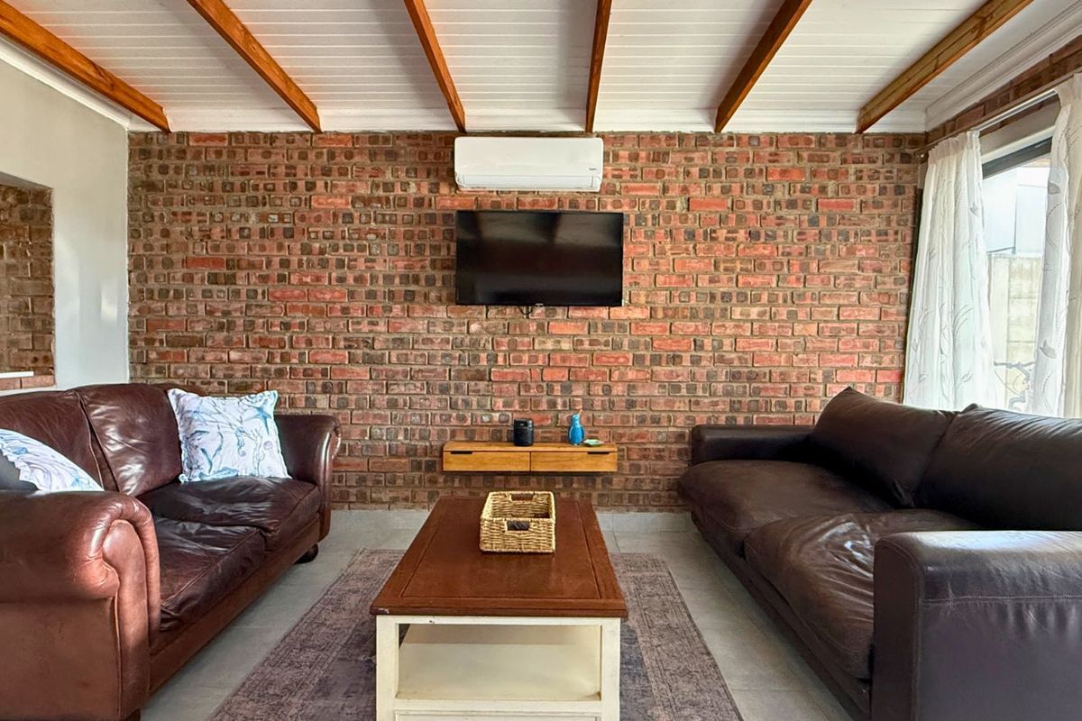 House For Sale in Pearly Beach - Photo 5
